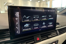 valkoinen Audi A4 2022 kuva 16.