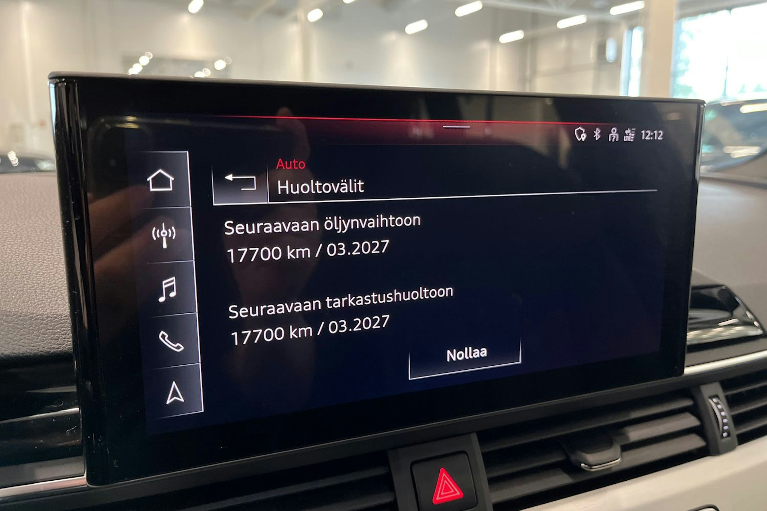valkoinen Audi A4 2022 kuva 23.