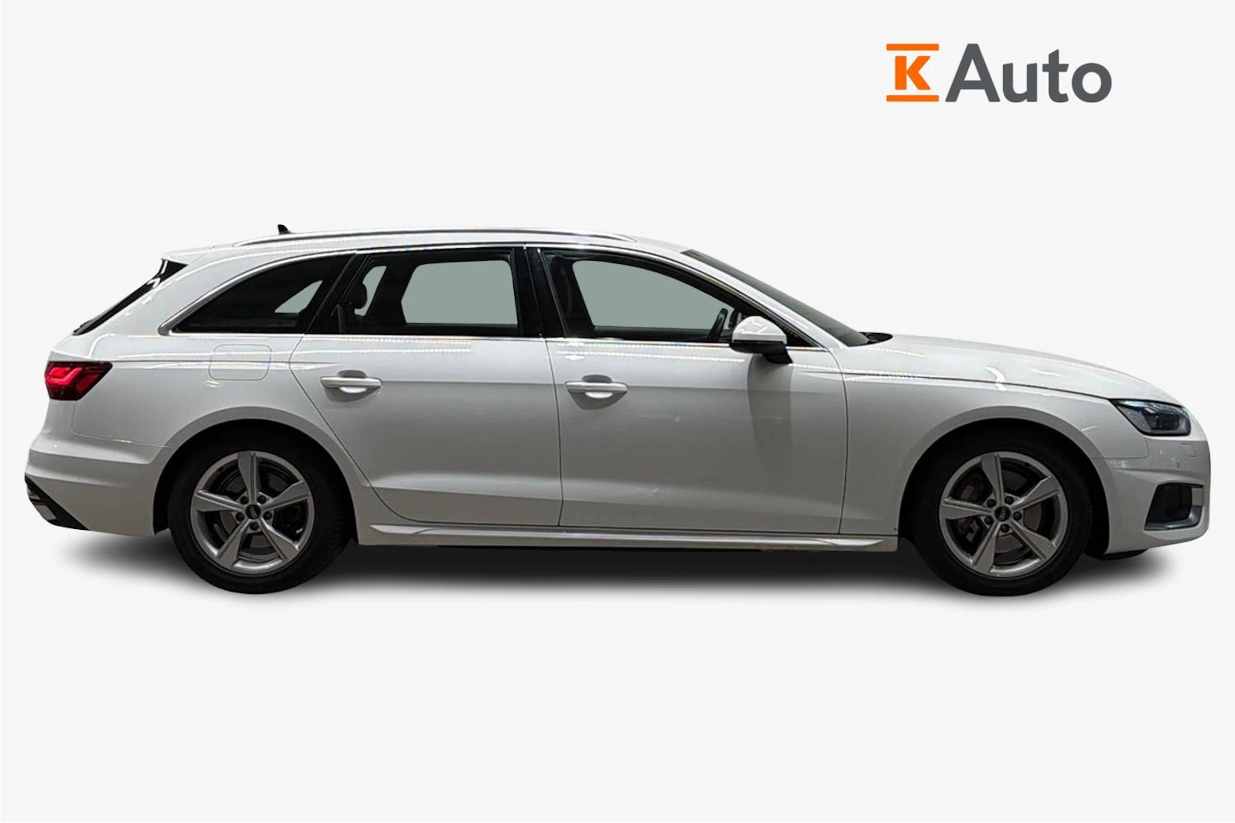 valkoinen Audi A4 2022 kuva 7.