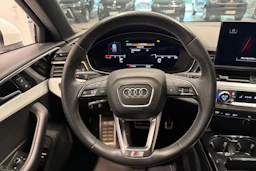 valkoinen Audi A4 2022 kuva 13.