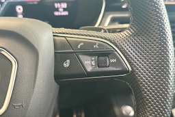 valkoinen Audi A4 2022 kuva 16.