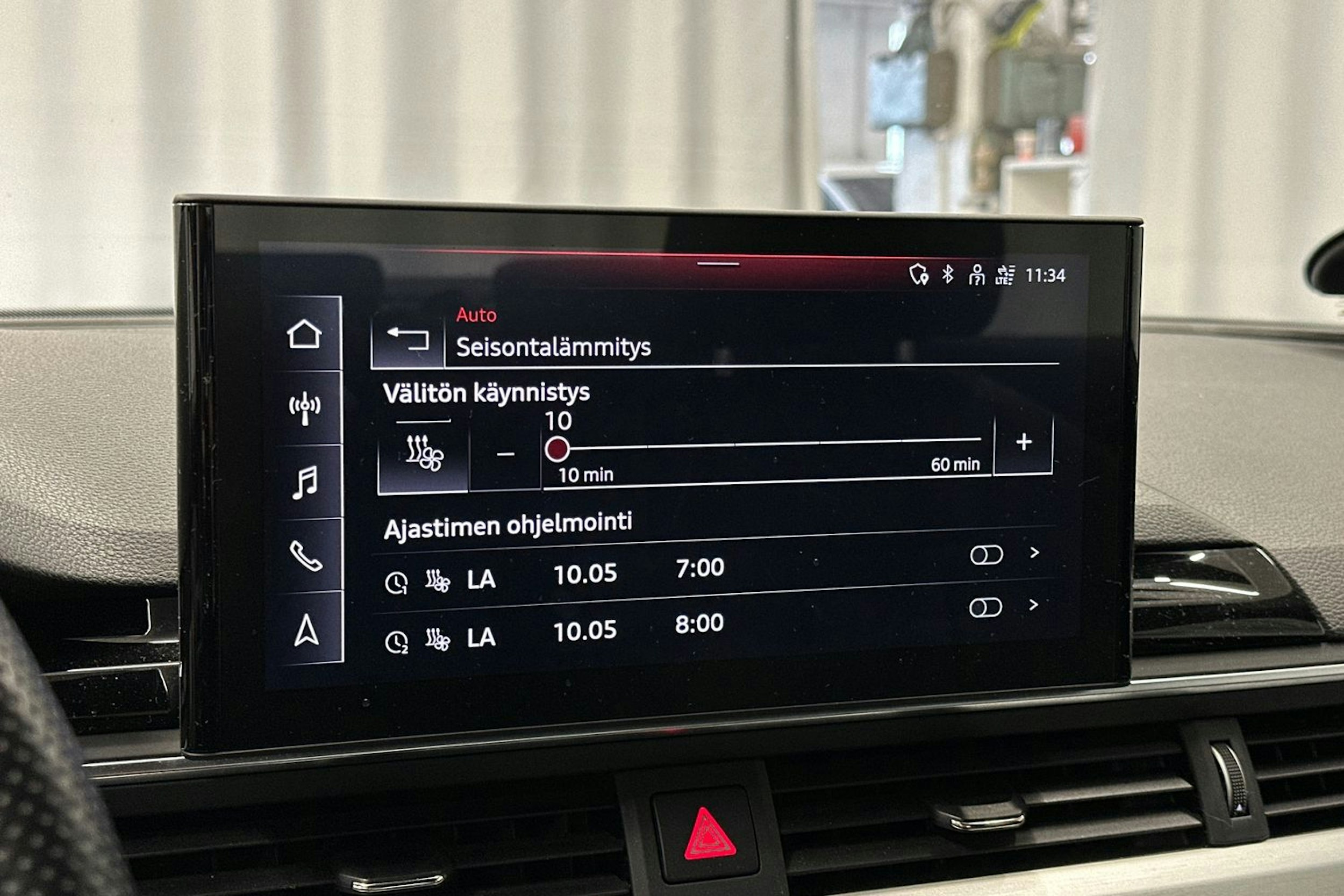 valkoinen Audi A4 2022 kuva 27.