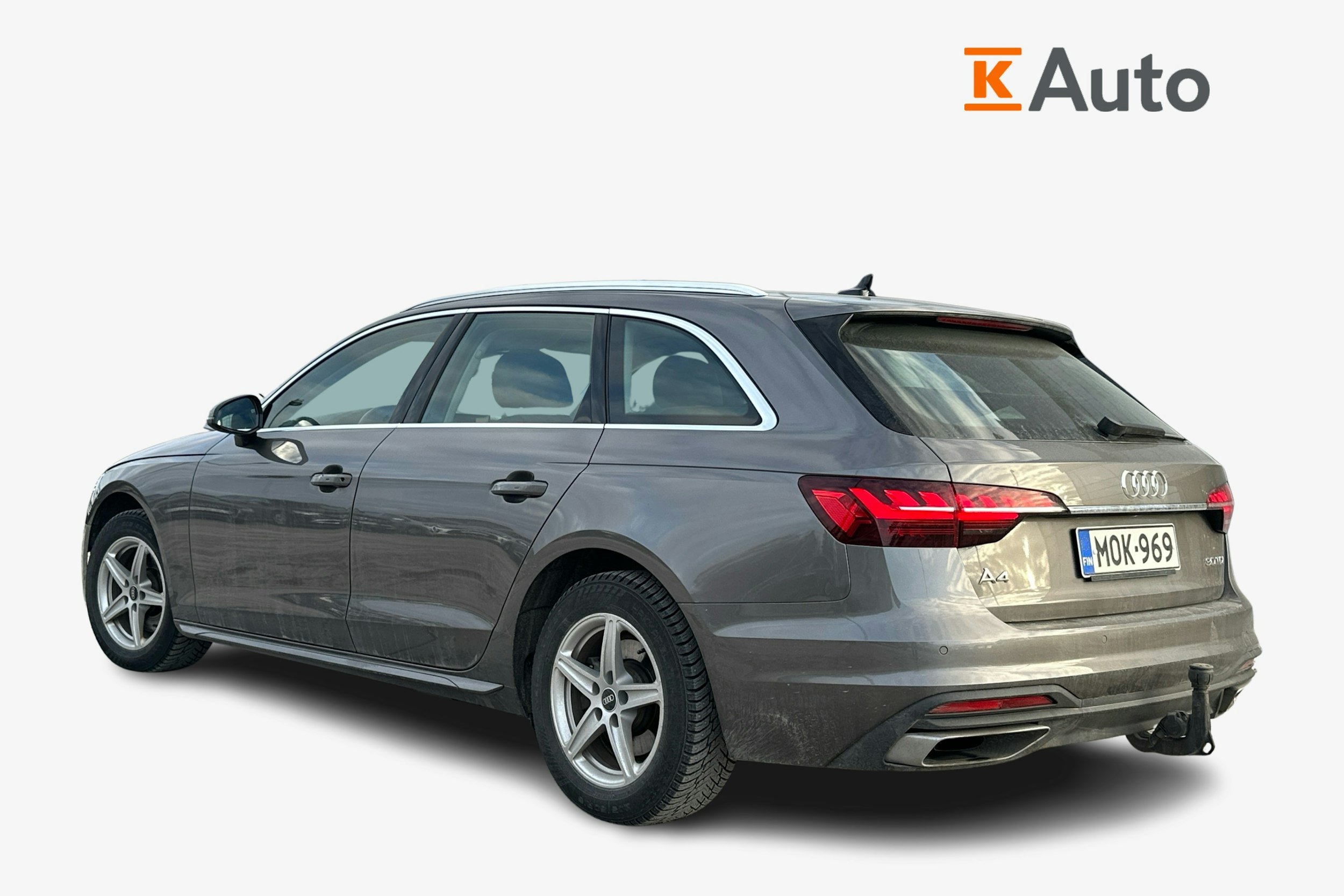 Harmaa Audi A4 2022 kuva 2.