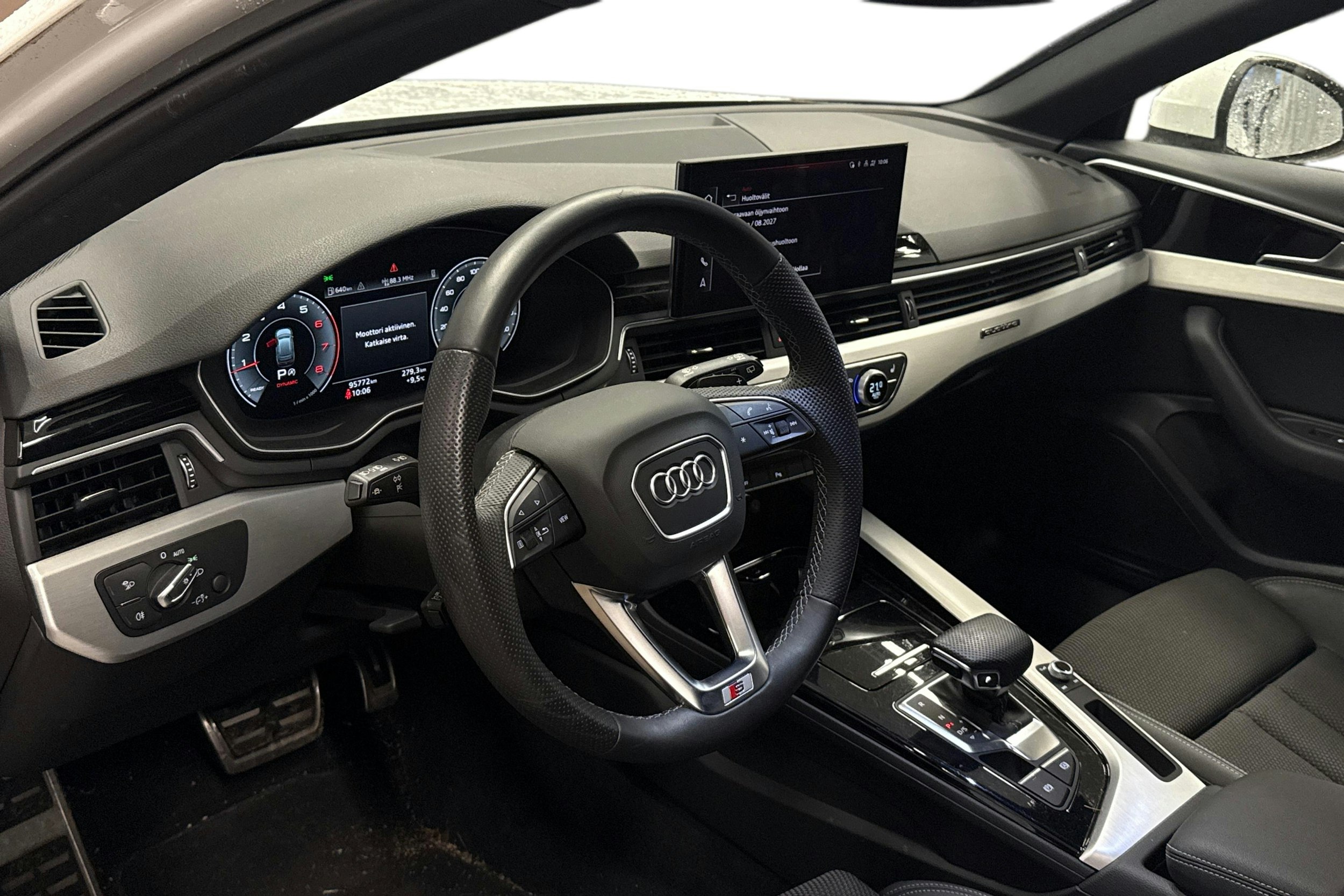 valkoinen Audi A4 2022 kuva 3.