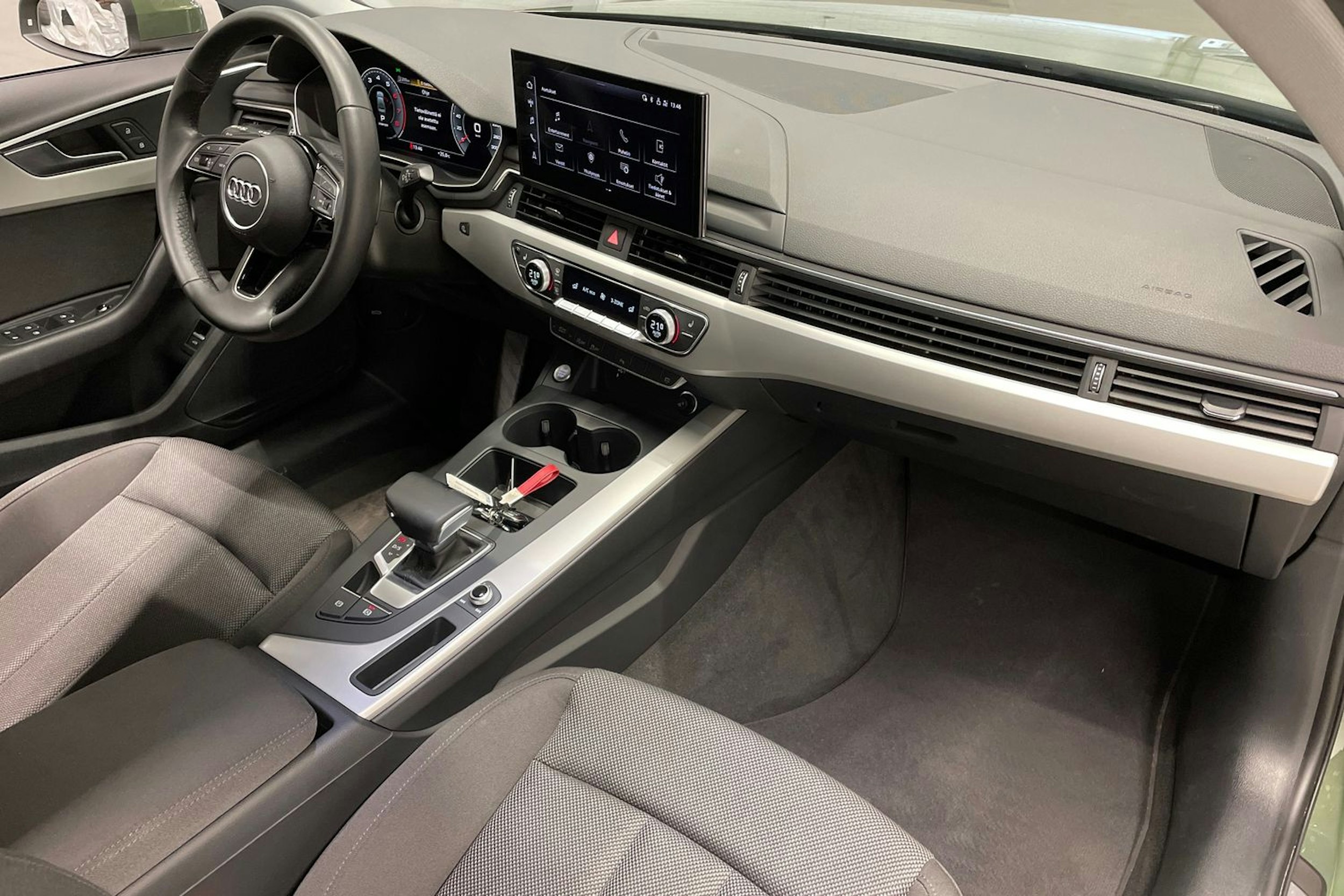 met. vihreä Audi A4 2022 kuva 30.