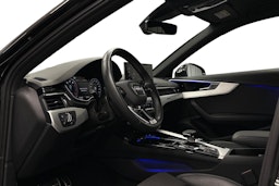 musta Audi A4 2023 kuva 7.