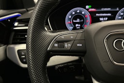 musta Audi A4 2023 kuva 13.