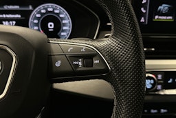 musta Audi A4 2023 kuva 14.