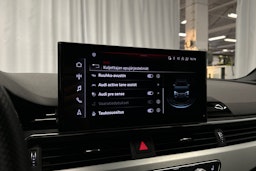 musta Audi A4 2023 kuva 20.