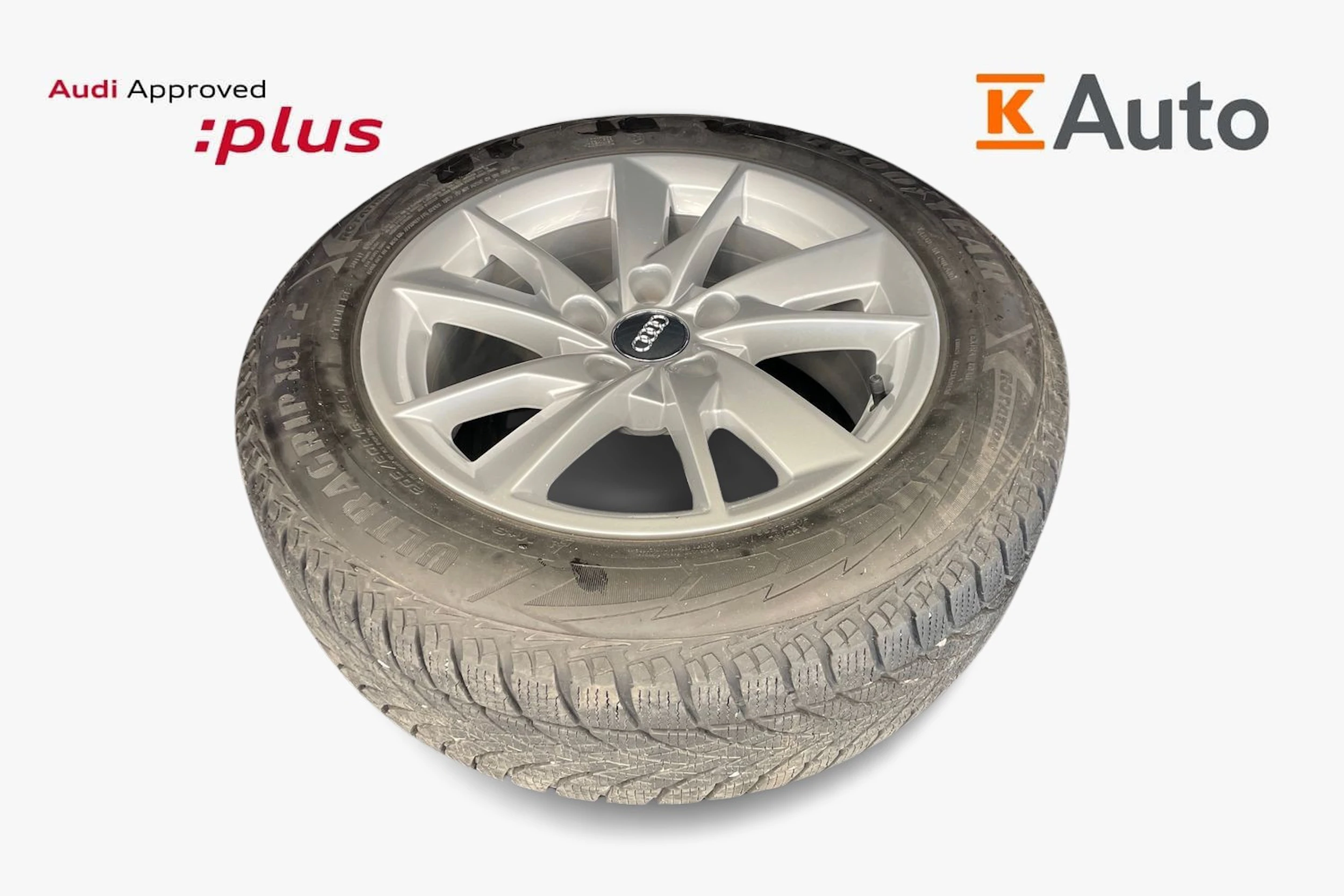 Sininen Audi A4 2022 kuva 9.