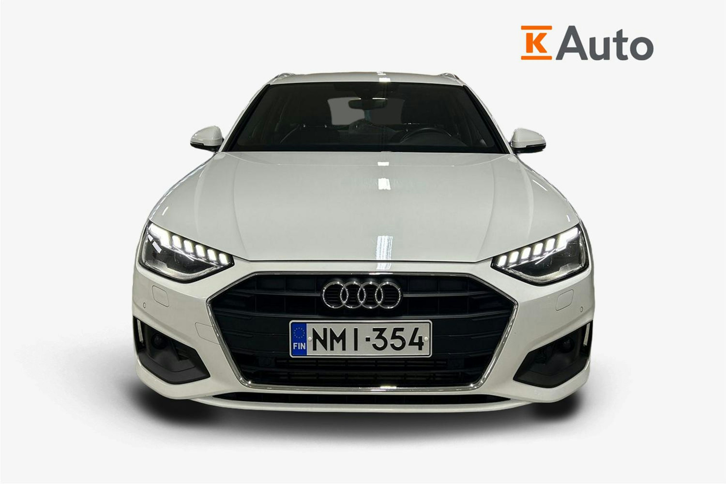 valkoinen Audi A4 2022 kuva 5.