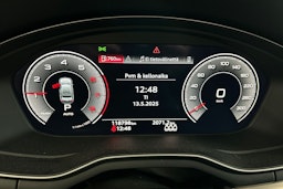 Musta Audi A4 2022 kuva 19.