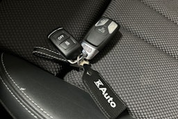 Musta Audi A4 2022 kuva 22.