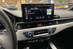 musta Audi A4 2022 kuva 23.