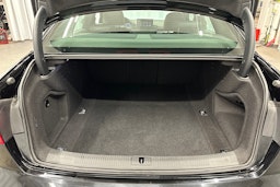 musta Audi A4 2022 kuva 29.