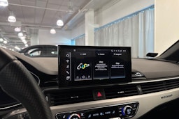 Musta Audi A4 2022 kuva 26.