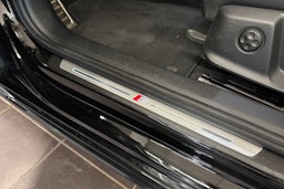 Musta Audi A4 2022 kuva 35.