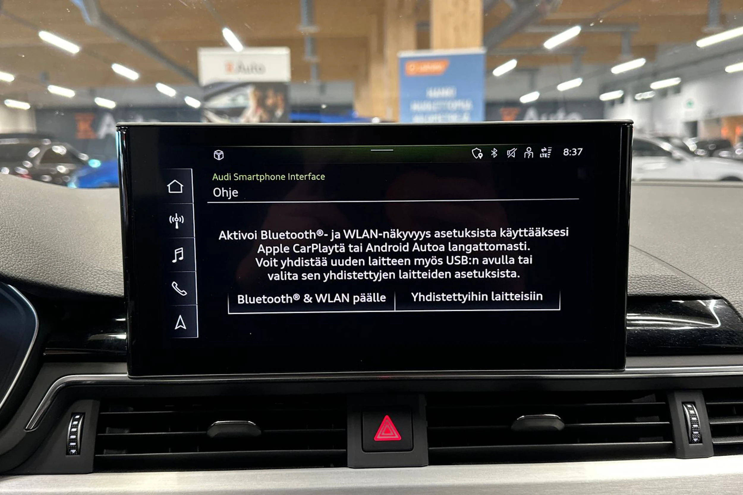 valkoinen Audi A4 2022 kuva 19.