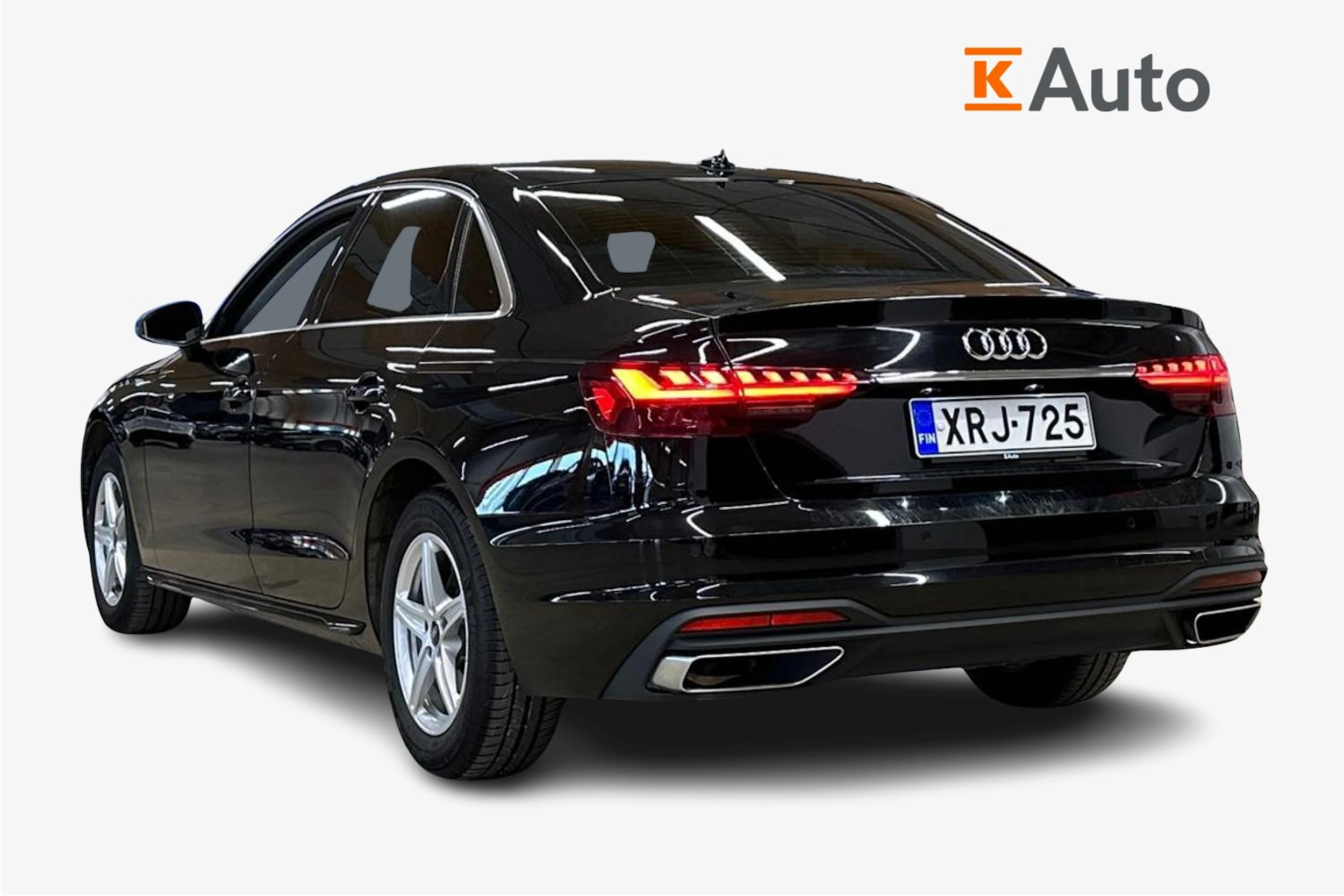 musta Audi A4 2022 kuva 3.