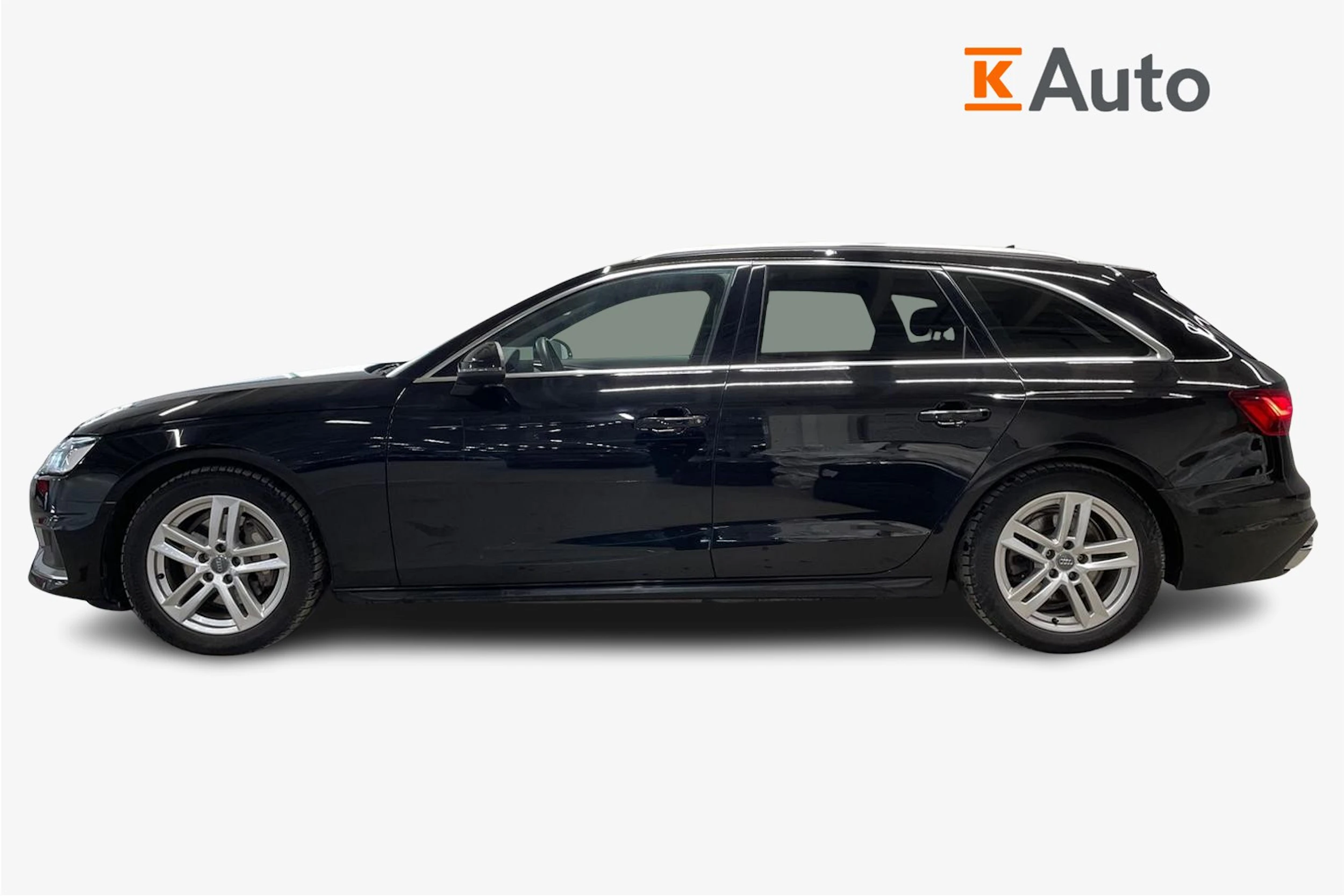 Musta Audi A4 2022 kuva 5.