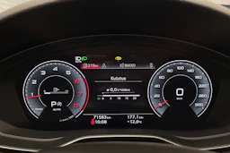 Musta Audi A4 2022 kuva 13.