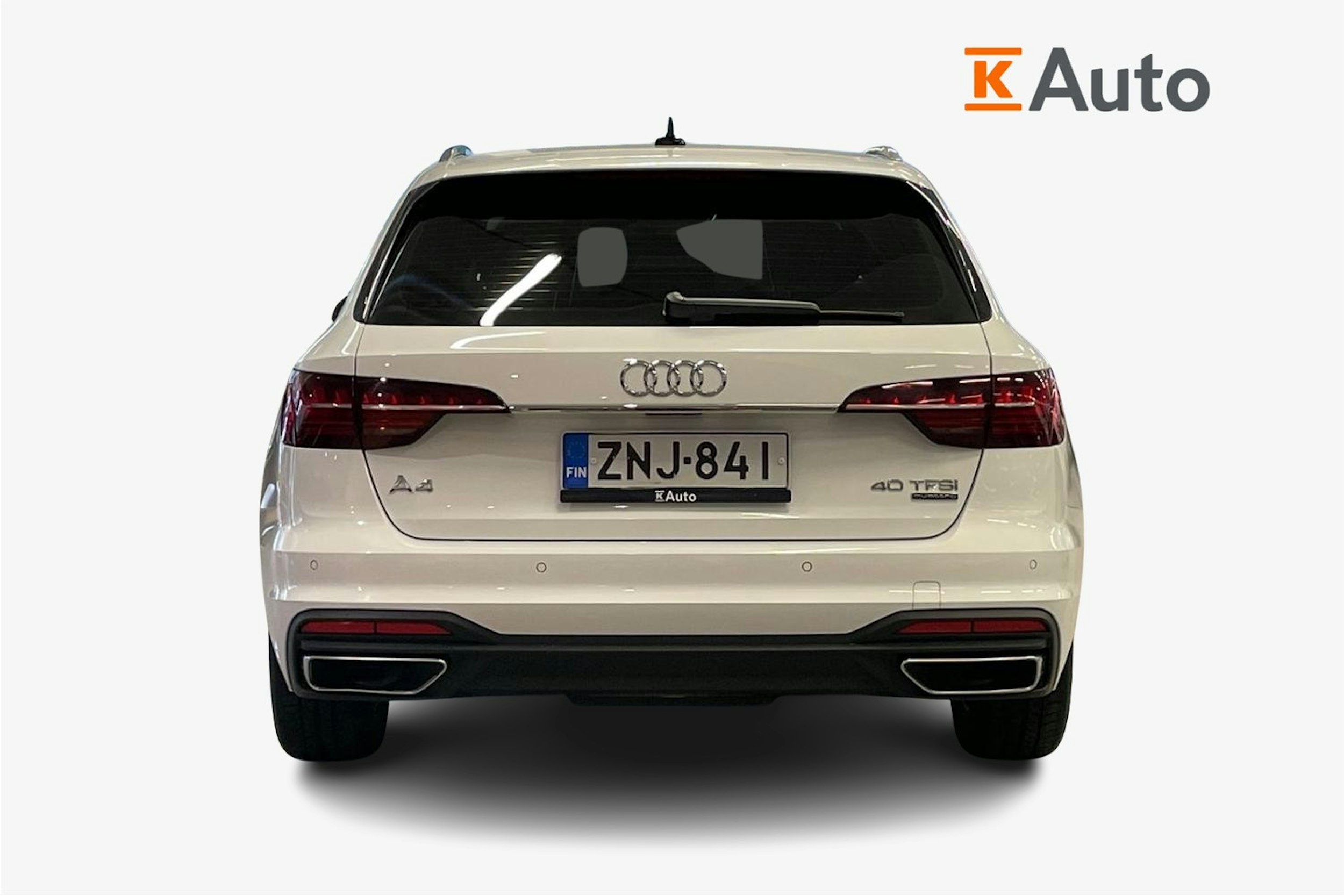 valkoinen Audi A4 2022 kuva 3.