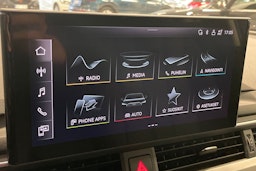 valkoinen Audi A4 2022 kuva 19.