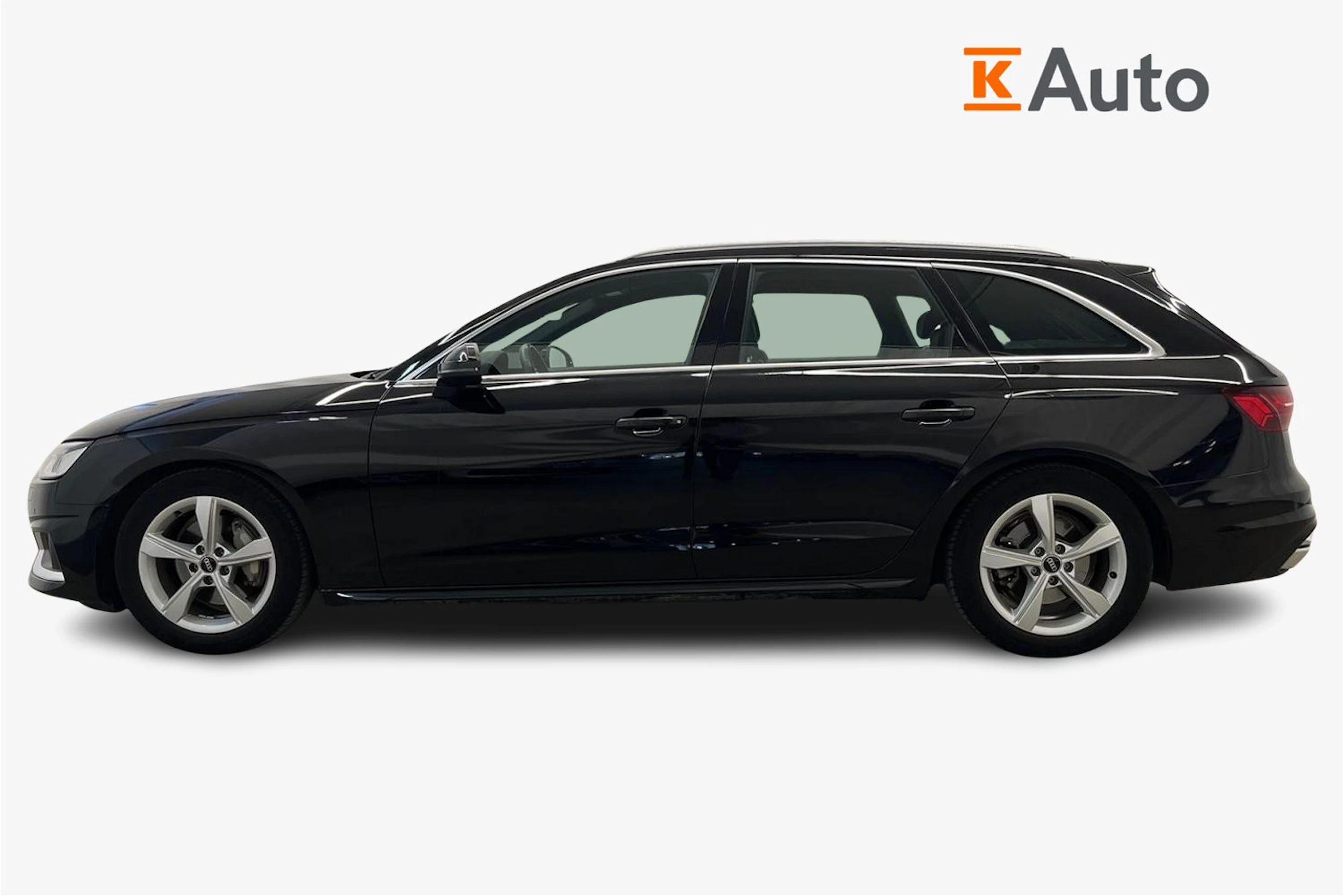 musta Audi A4 2022 kuva 5.
