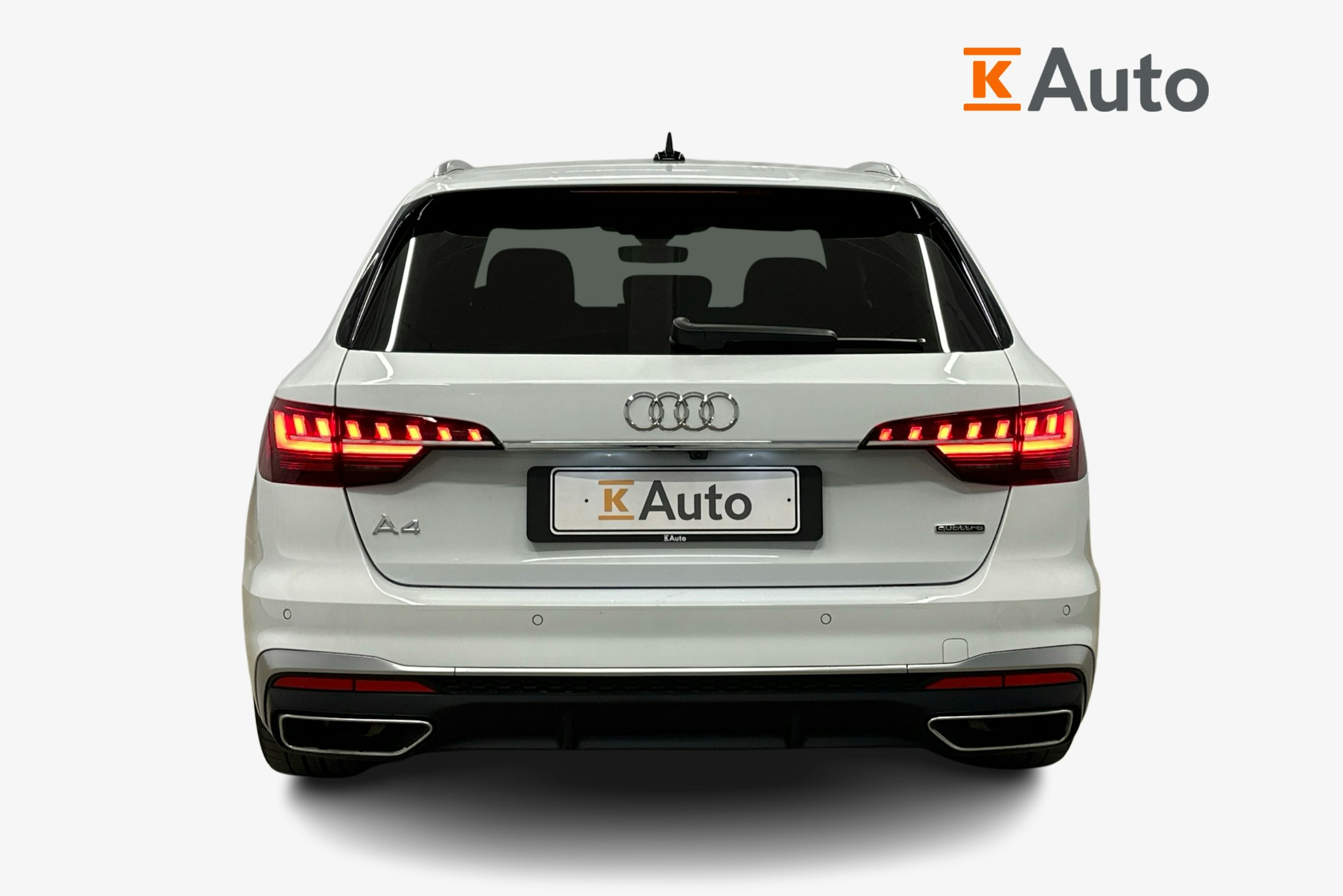 valkoinen Audi A4 2023 kuva 3.