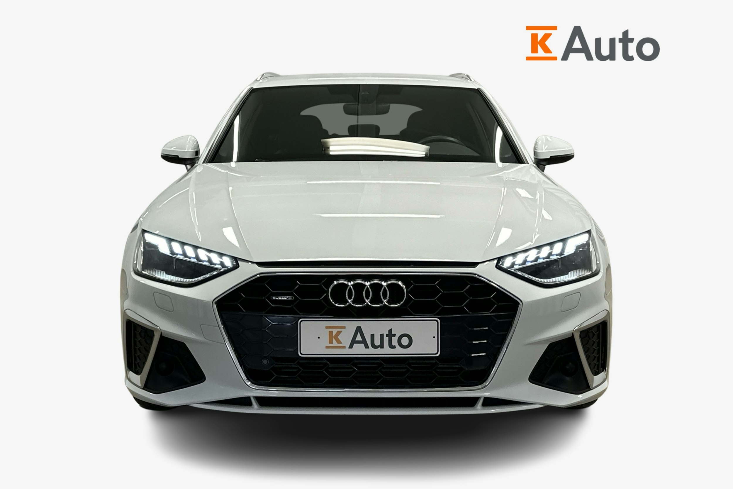 valkoinen Audi A4 2023 kuva 4.