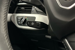 valkoinen Audi A4 2023 kuva 11.
