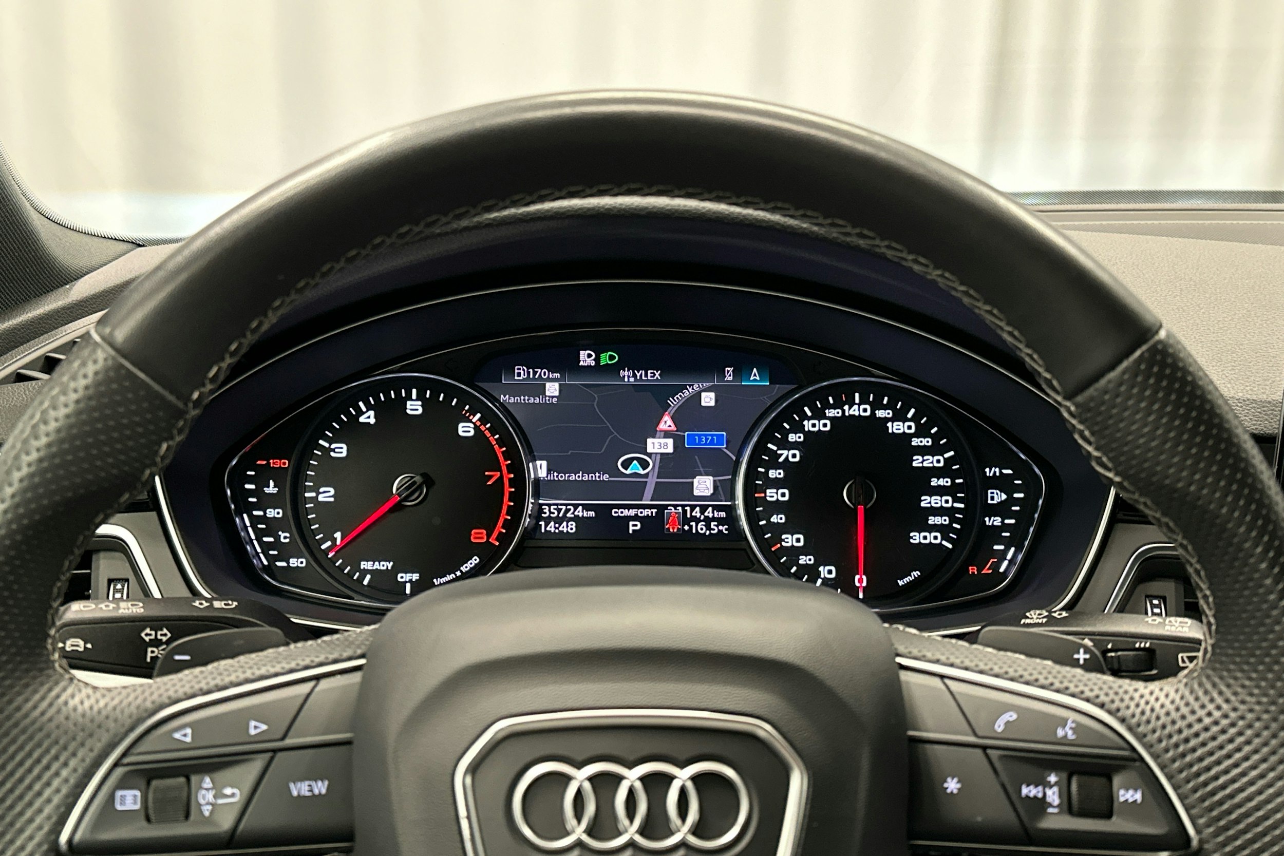 valkoinen Audi A4 2023 kuva 12.