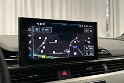 valkoinen Audi A4 2023 kuva 13.
