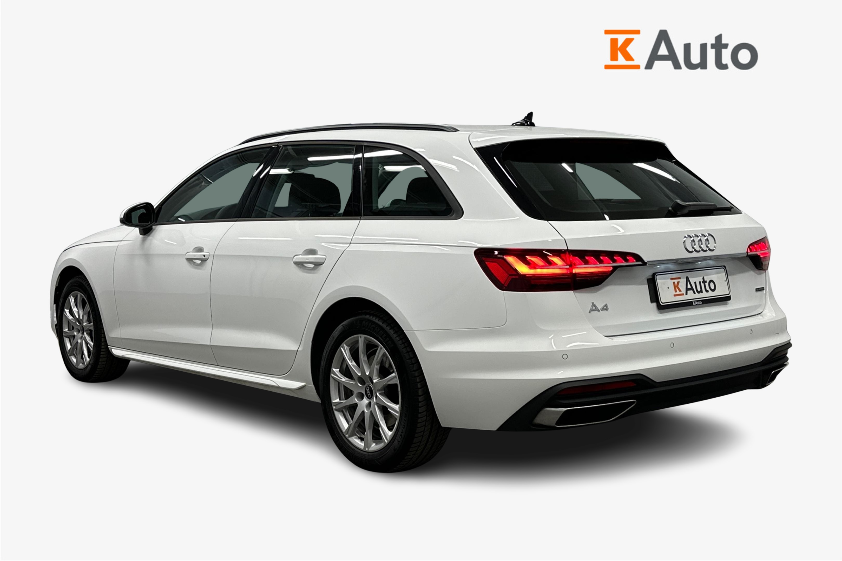 Audi A4 2023, kuva 2/25