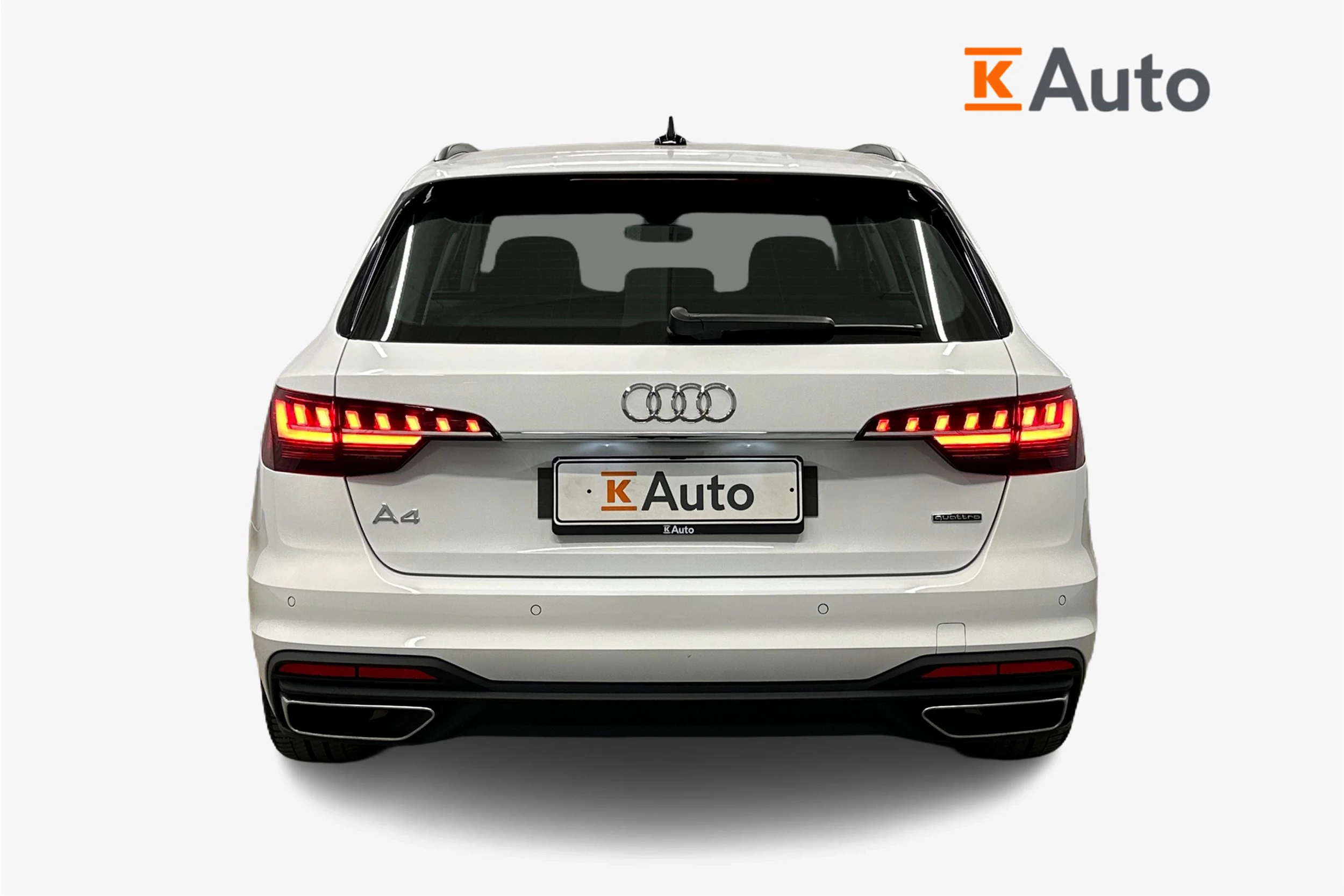 valkoinen Audi A4 2023 kuva 3.
