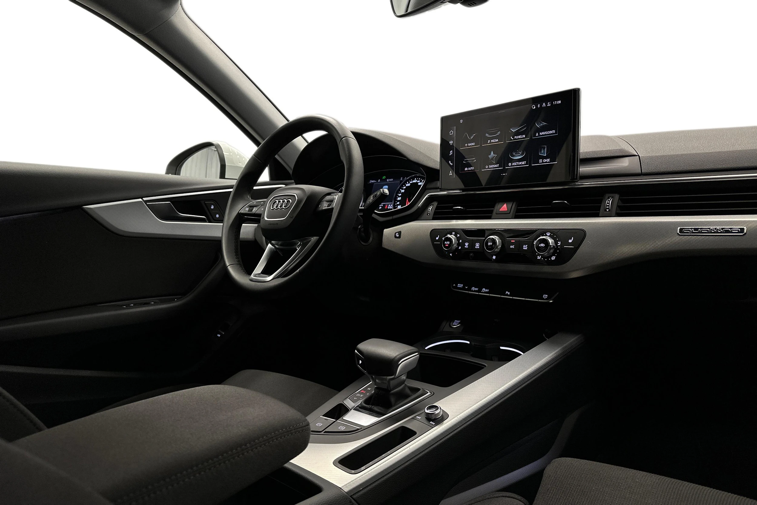 valkoinen Audi A4 2023 kuva 7.