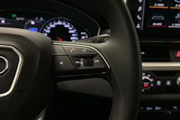 valkoinen Audi A4 2023 kuva 13.