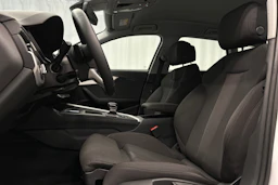 valkoinen Audi A4 2023 kuva 21.