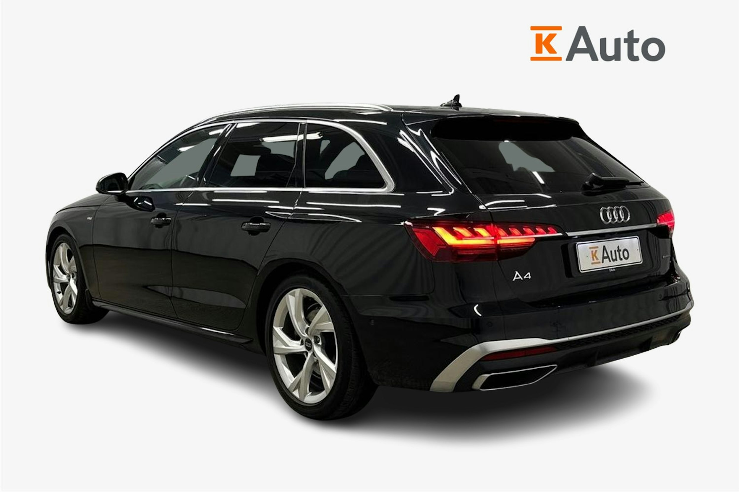 musta Audi A4 2023 kuva 2.