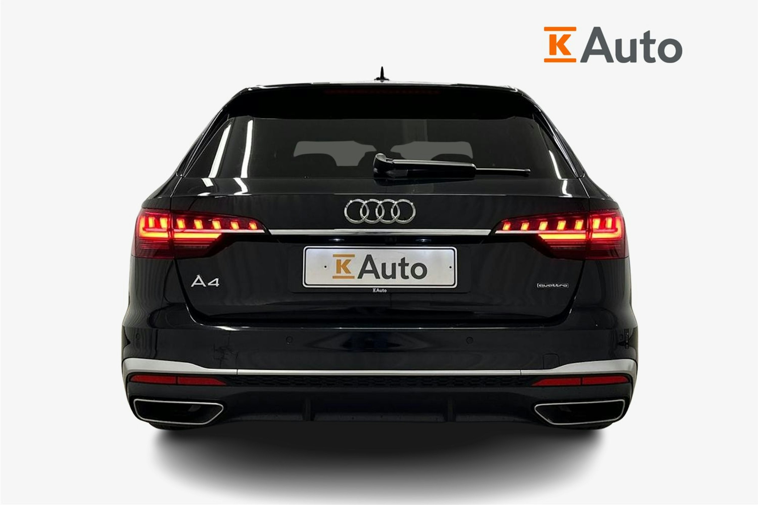 musta Audi A4 2023 kuva 3.