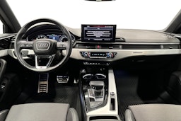 sininen Audi A4 2023 kuva 7.