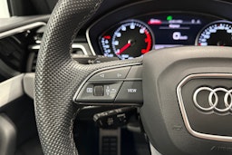 sininen Audi A4 2023 kuva 11.