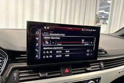 sininen Audi A4 2023 kuva 18.