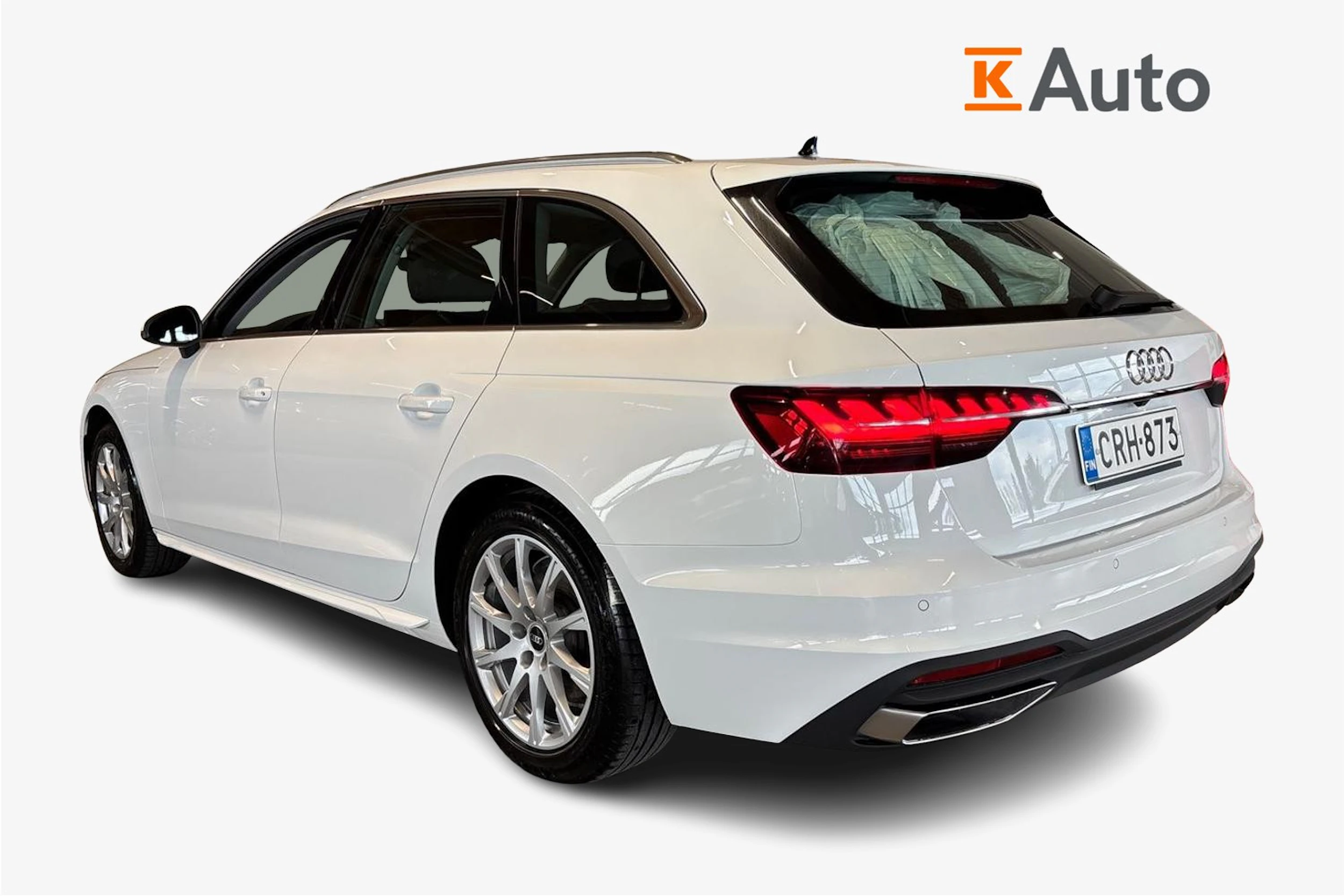 Valkoinen Audi A4 2023 kuva 3.