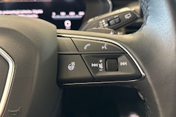 harmaa Audi A4 2023 kuva 13.