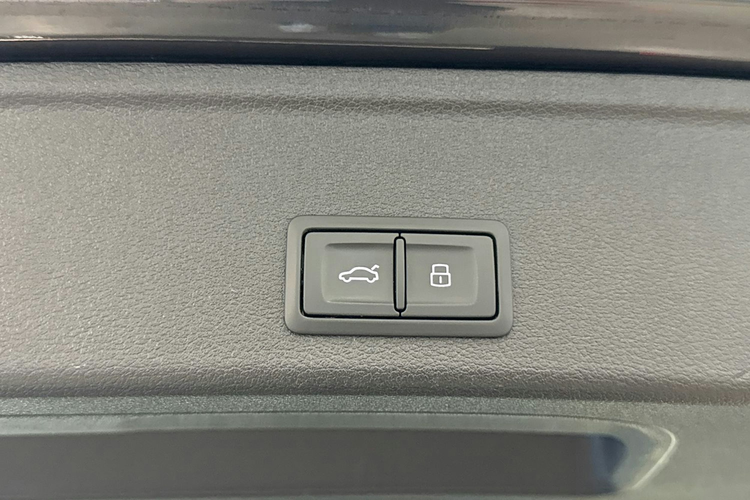 harmaa Audi A4 2023 kuva 24.
