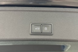 harmaa Audi A4 2023 kuva 24.