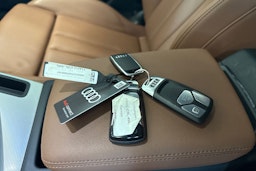 harmaa Audi A4 2023 kuva 26.