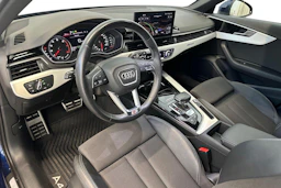 Sininen Audi A4 2023 kuva 6.