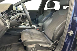 Sininen Audi A4 2023 kuva 9.